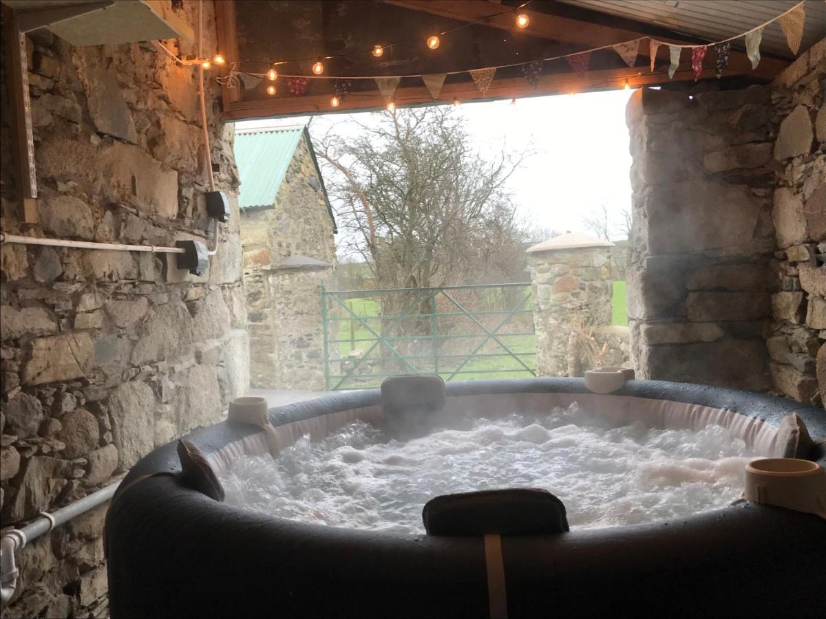 Mournes Family Cottage With Hot Tub Hilltown エクステリア 写真