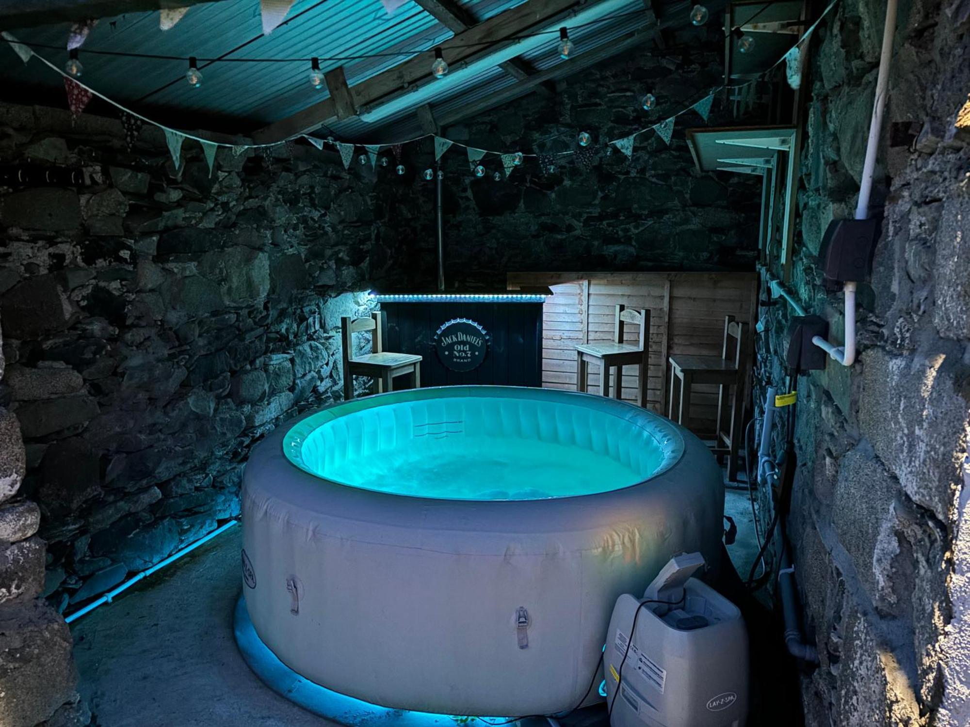 Mournes Family Cottage With Hot Tub Hilltown エクステリア 写真